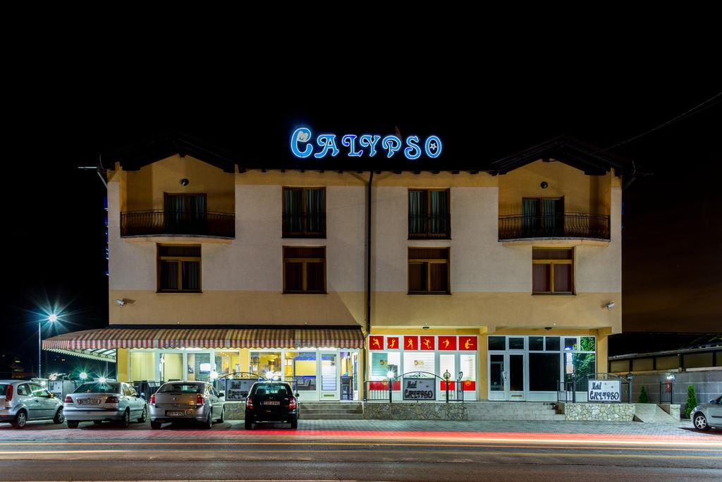 Motel Calypso ทราฟนิค ภายนอก รูปภาพ